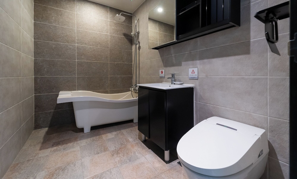 غرفة سوبيريور ثلاثية بسرير مزدوج وسريرين منفصلين، Andong Cm Park Hotel 10/10