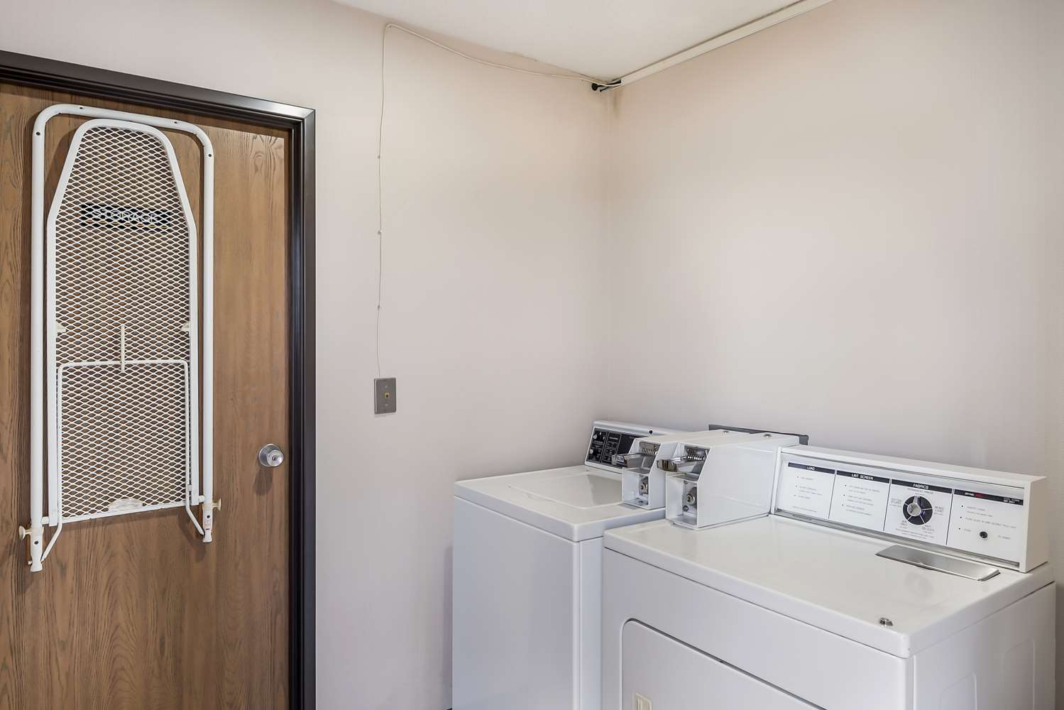 Americas Best Value Inn Wenona 32/32