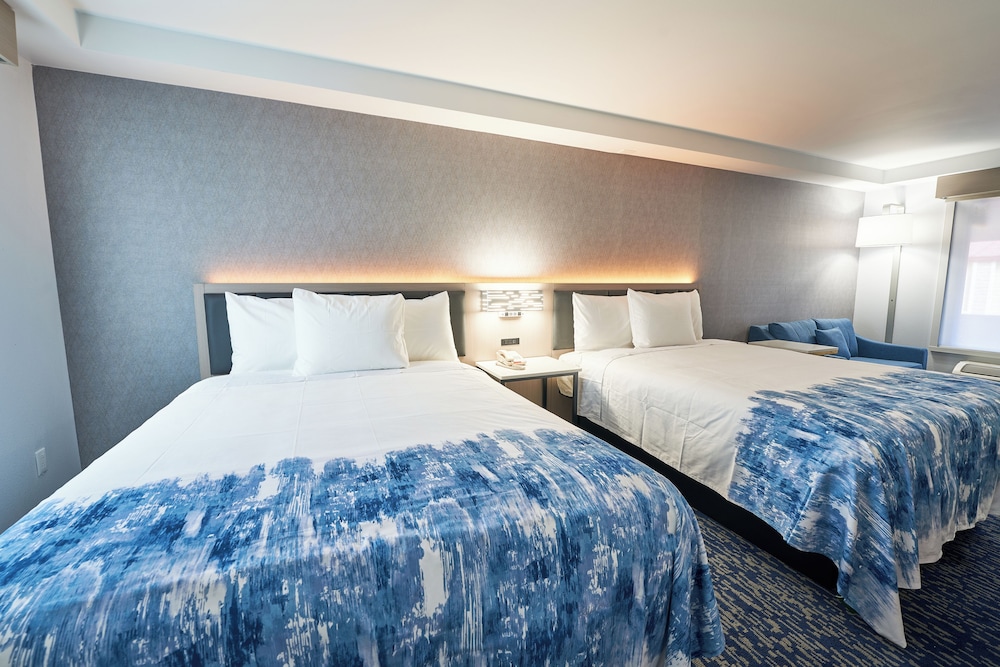 All Seasons Inn And Suites 7/26