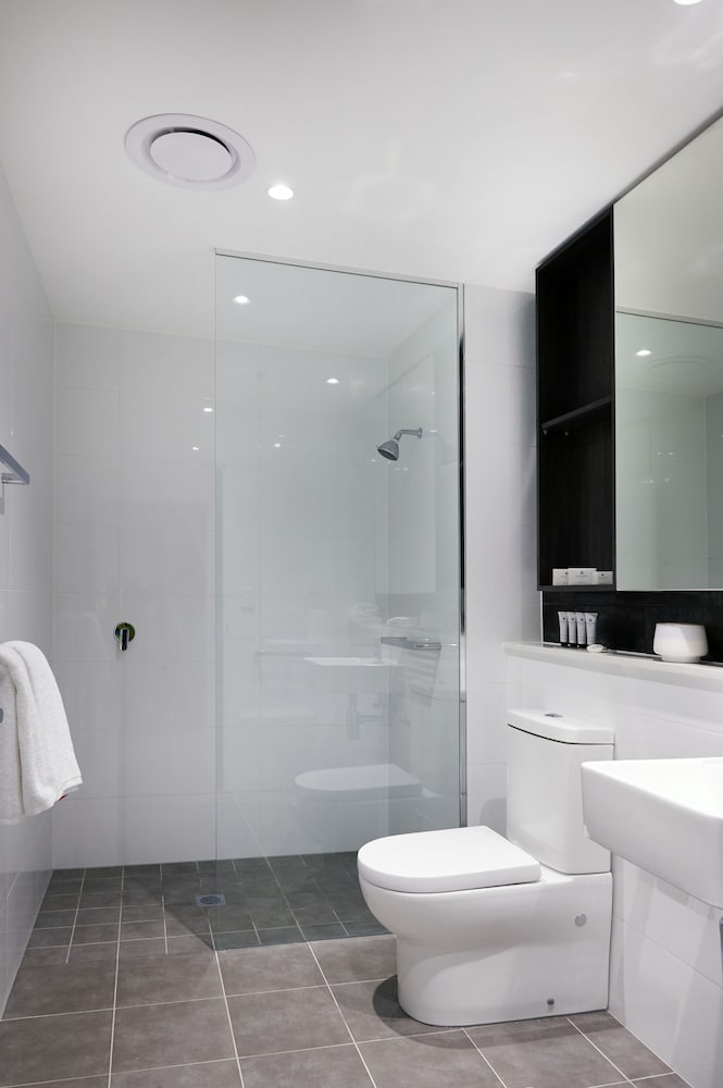 Silkari Suites Chatswood 63/65