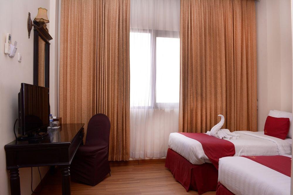 Quds Royal Hotel Surabaya 11/19