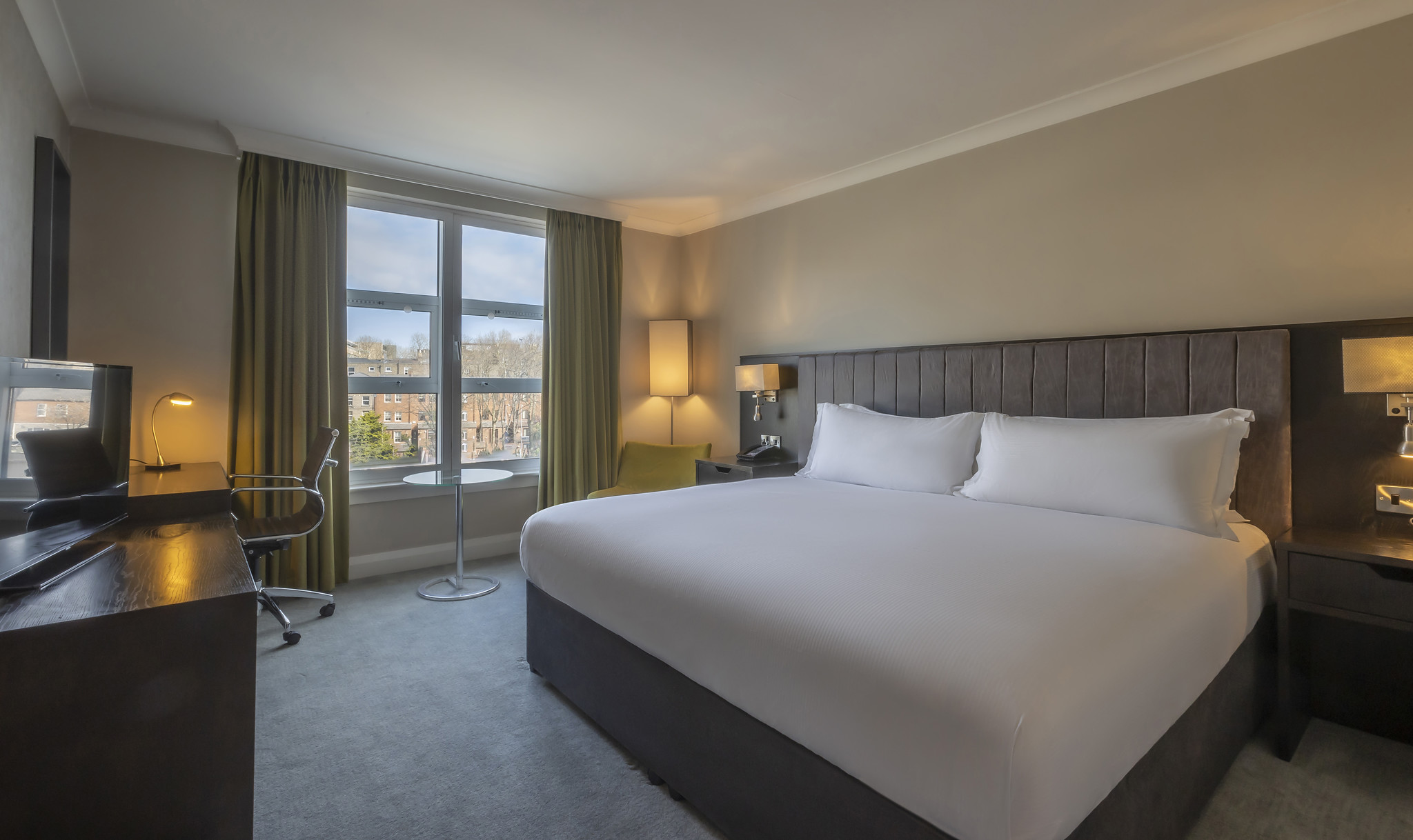 Room, Queen Bed, Canal View