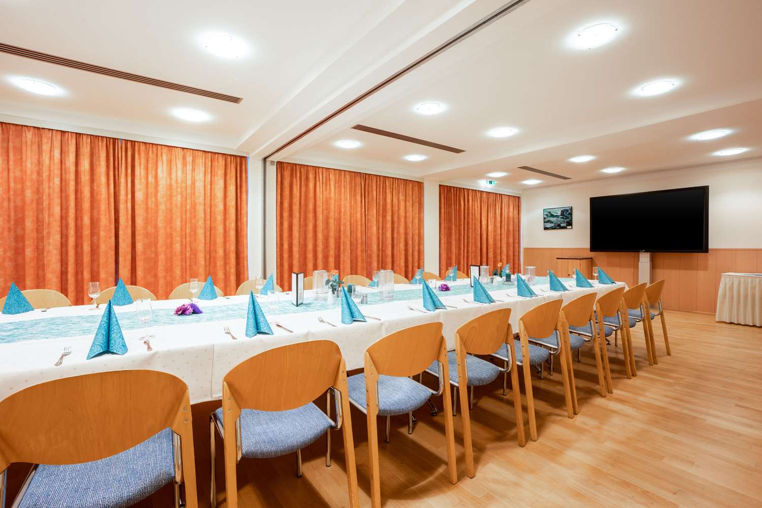 Hotel am Tierpark Gotha 12/18