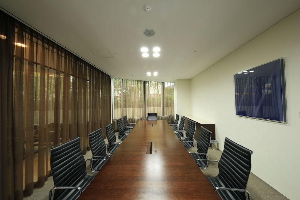 Orakai Insadong Suites 64/72
