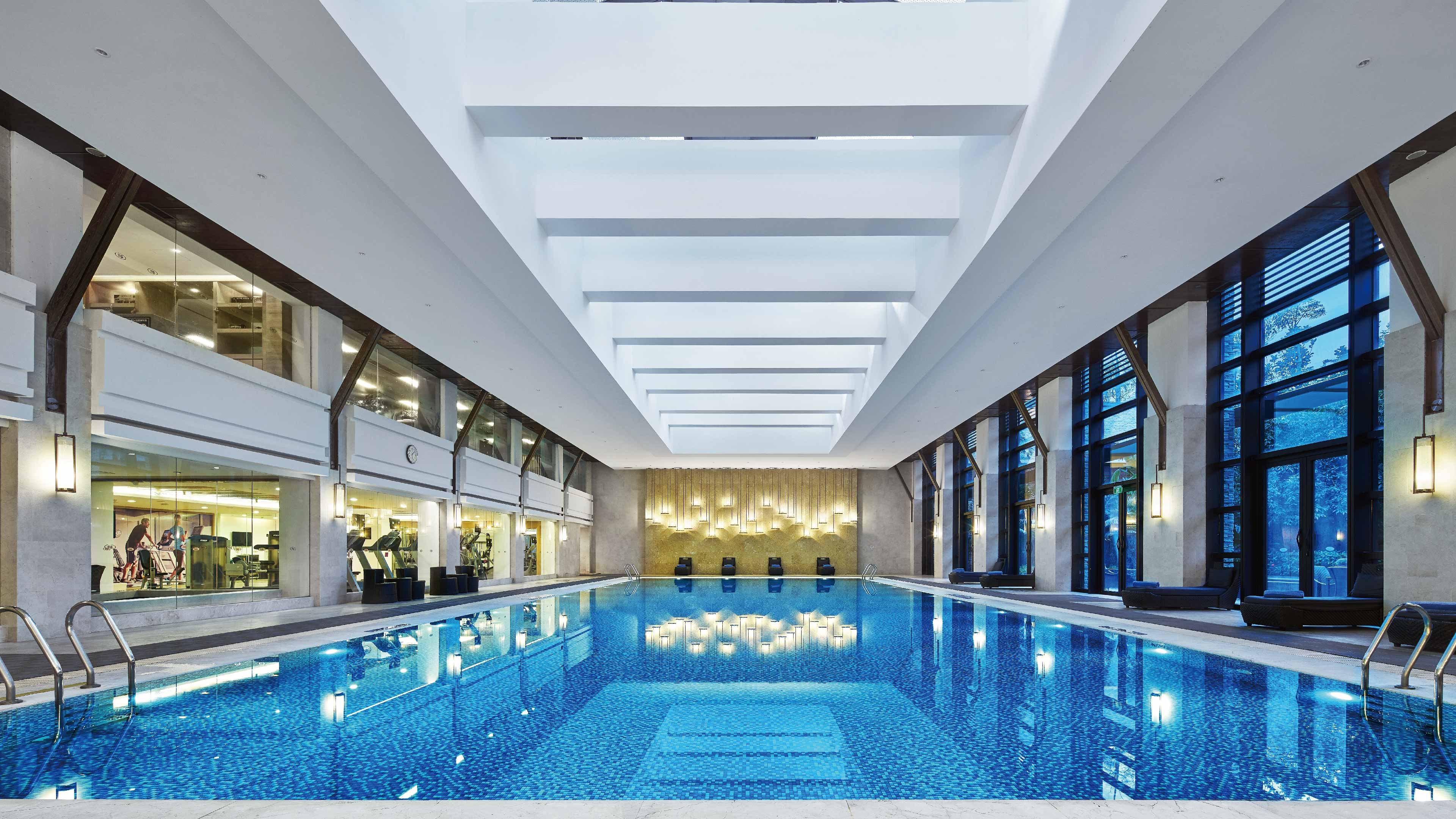 CROWNE PLAZA HAILING ISLAND 20/50
