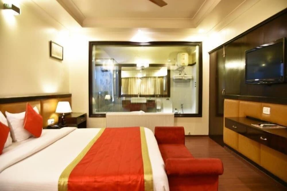 Indraprastha Resort Dalhousie 6/50