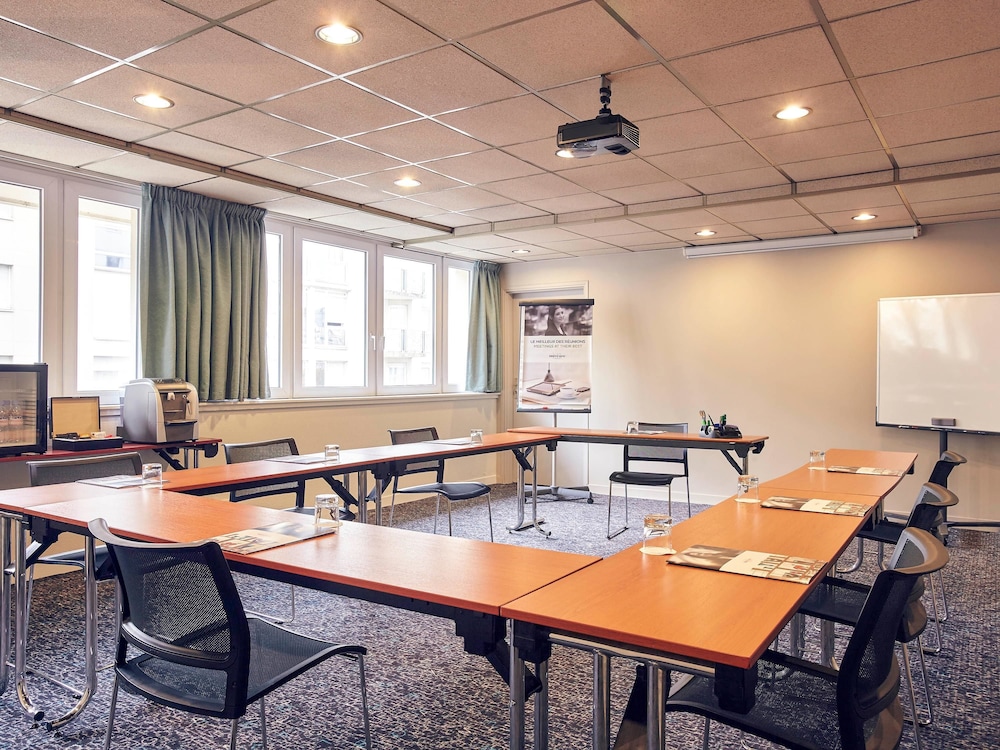 Mercure Marne la vallee Bussy St Georges 46/52