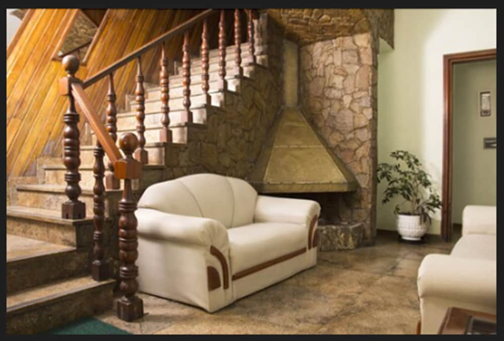 Serra da Estrela Hotel 39/40