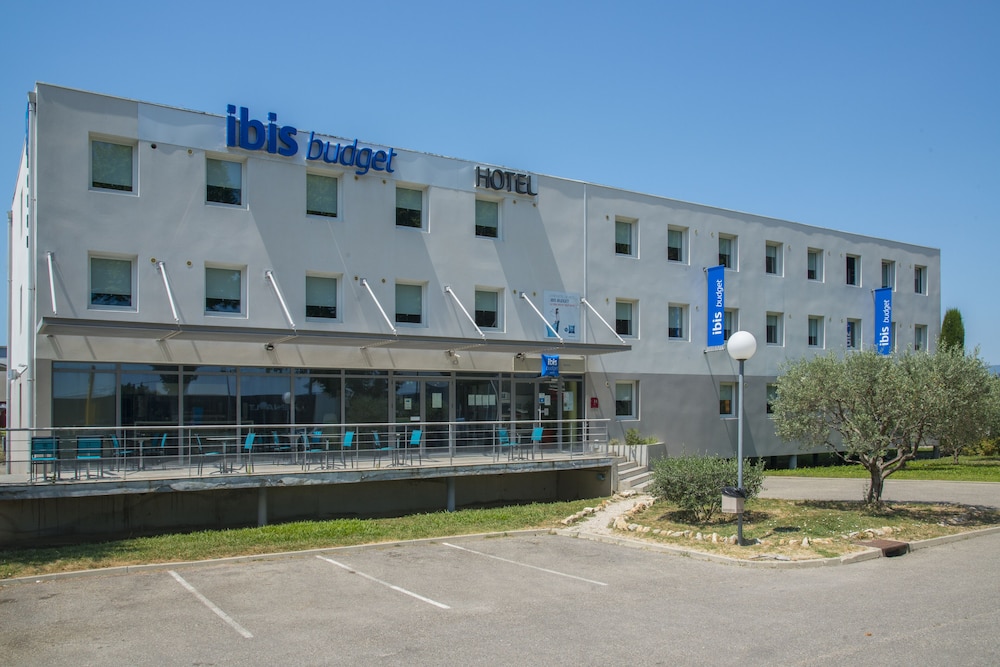 ibis budget Pertuis Portes du Luberon 1/65