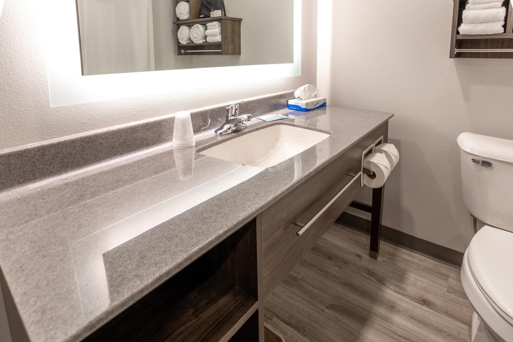My Place Hotel-Portland East, OR 25/43