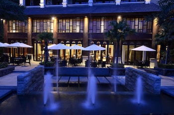 Shixishu Jianguo Yalong Bay Resort Hotel 3/39