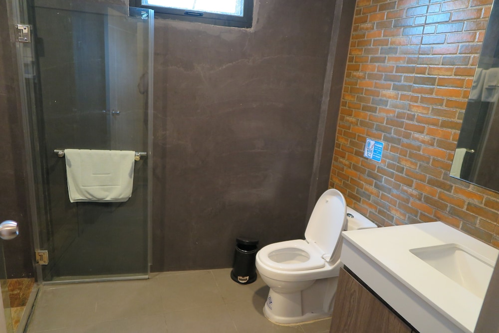 V20 Boutique Hotel 76/76