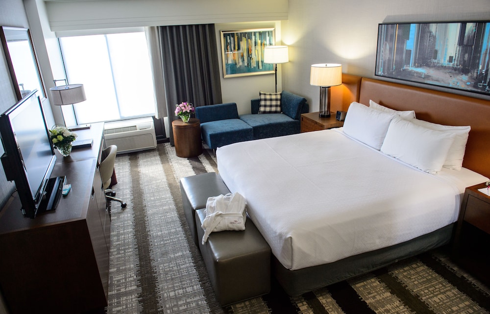 Crowne Plaza Dulles Airport 20/72