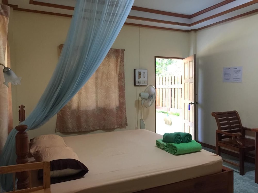 Sandee Bungalows 15/21