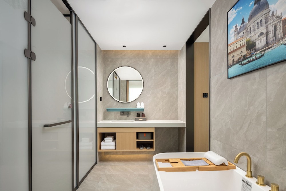 Days Inn by Wyndham Zhuhai Gongbei Port 28/41