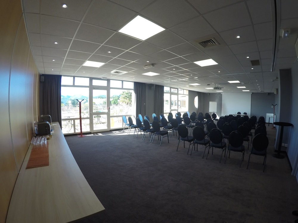 Ibis La Ciotat 44/74