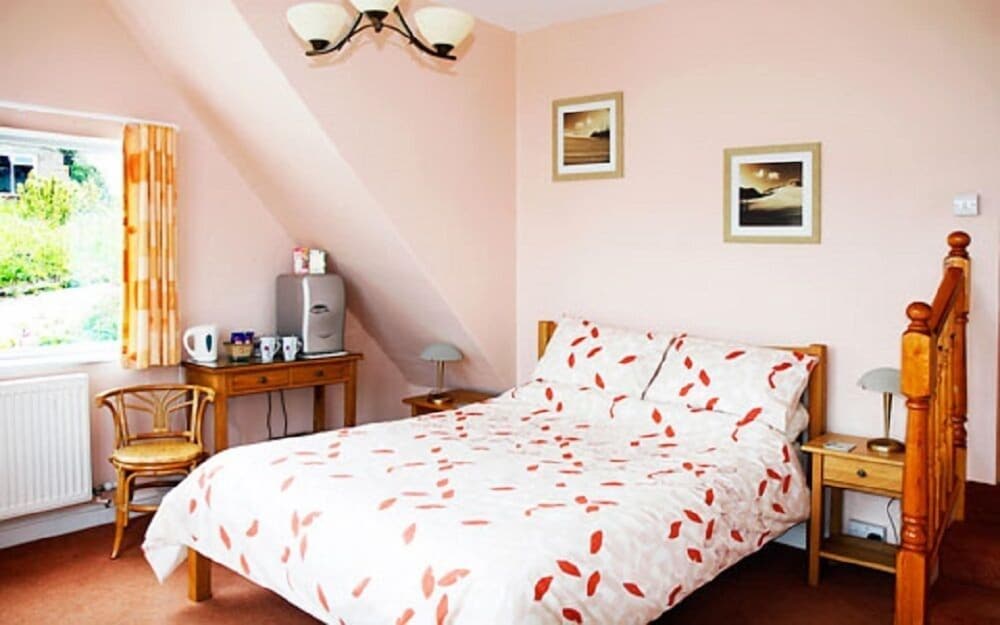 Hillbrow Farm B&B 3/11