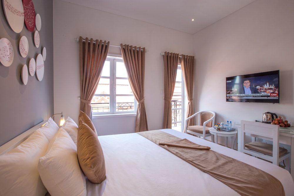 Alba Hotel 16/60