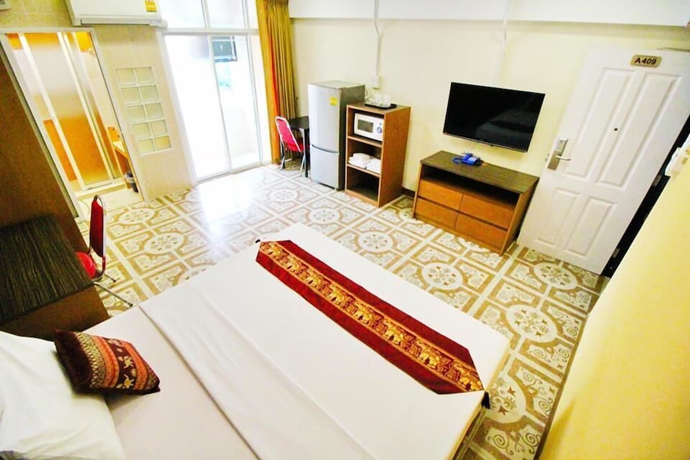 Ac Habitat Bangkok 10/58
