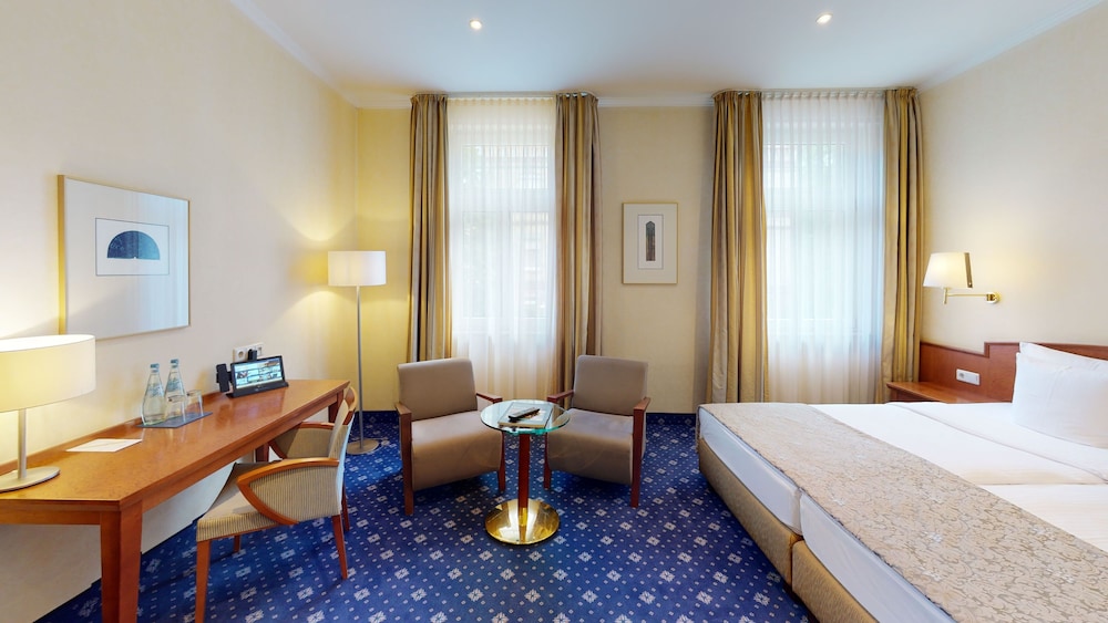 Hotel Oranien Wiesbaden 25/66