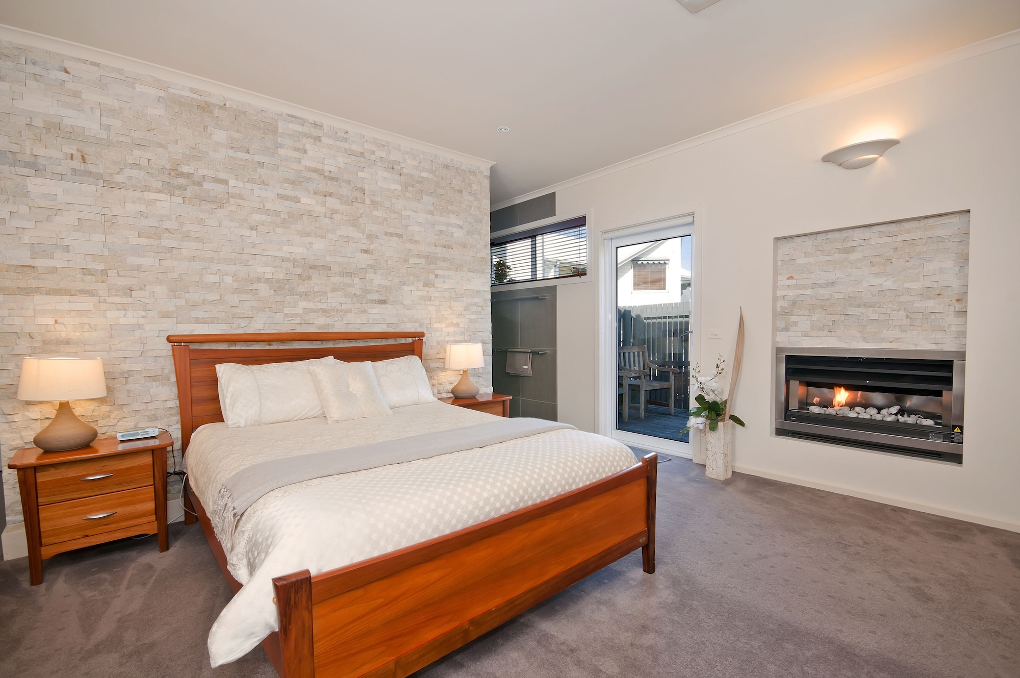Captains, Cottage, King Bed