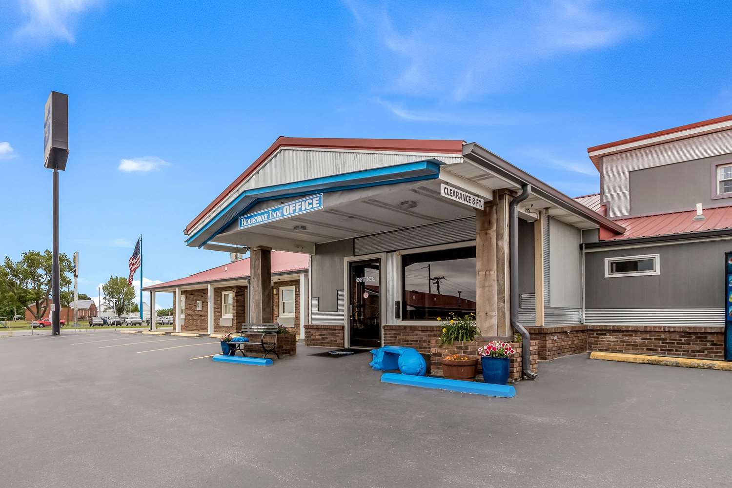 Rodeway Inn Cadiz, KY 4/25