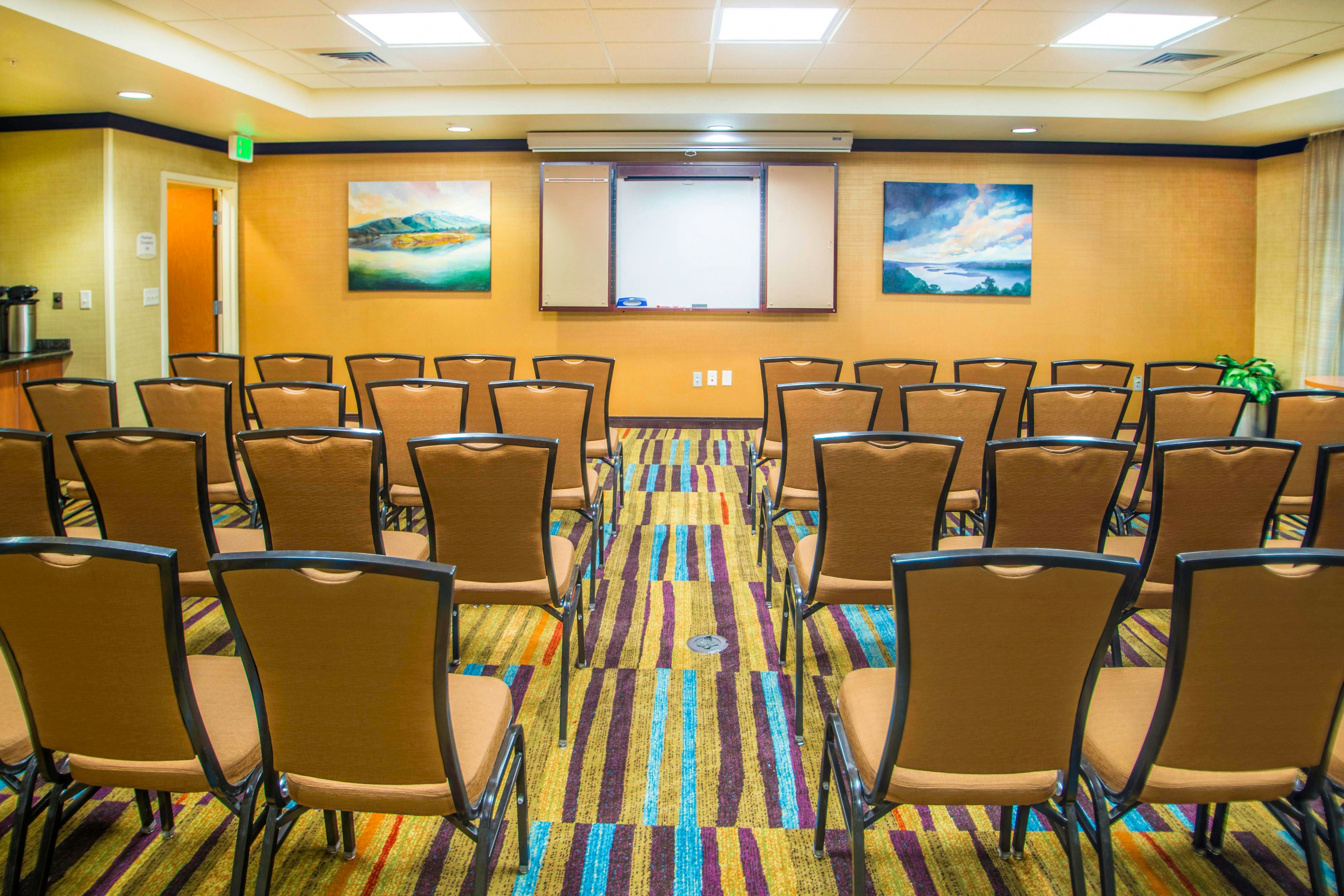Fairfield Inn And Suites By Marriott Burley 28/31