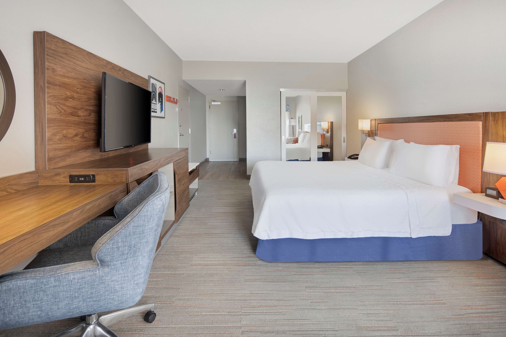 ROOM, KING BED, ACCESSIBLE