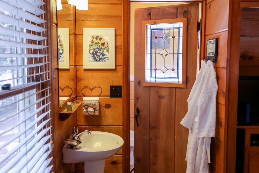 Elliott House Bed and Breakfast 54/67