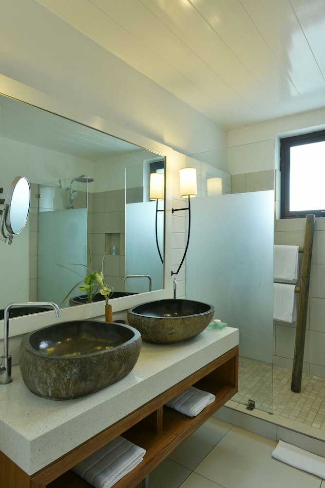 Constance Sakoa Boutik Mauritius – Boutique Hotel 49/50