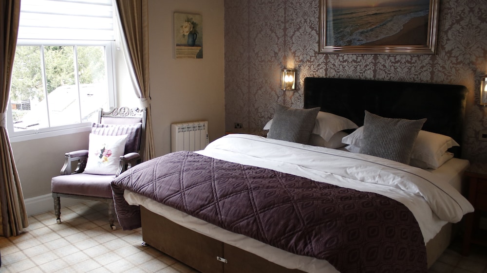 Bowness Bay Suites 4/31