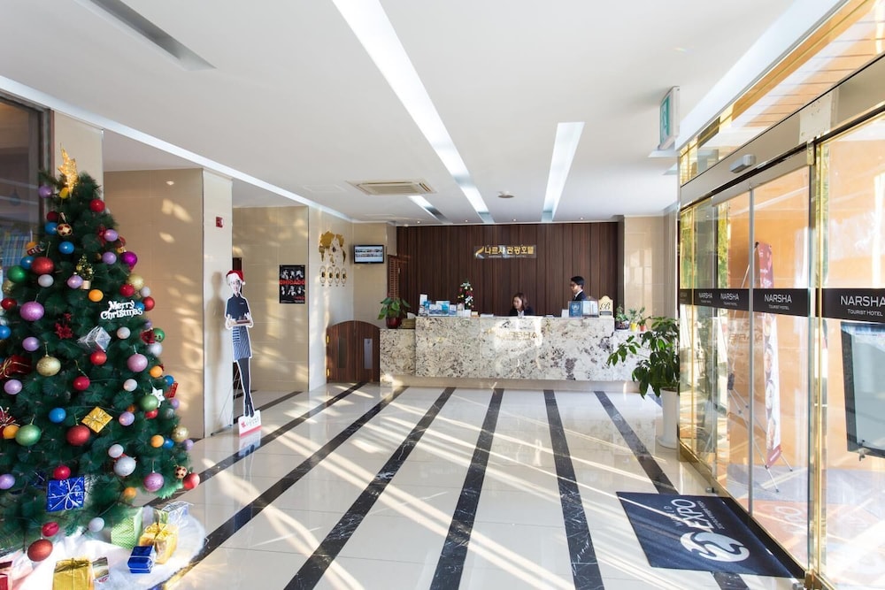 Narsha Hotel 6/53