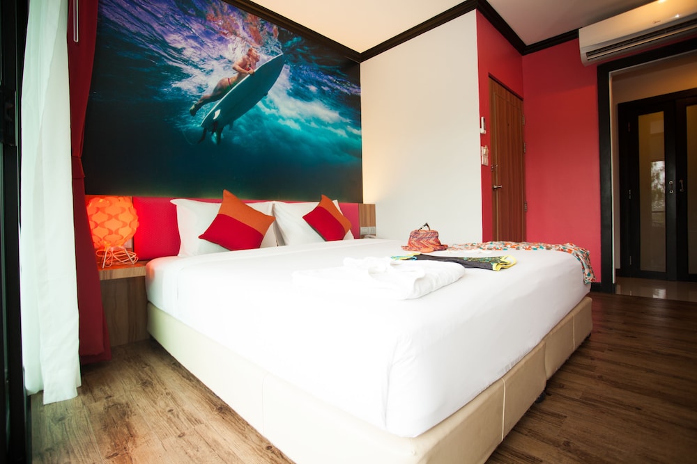 MUST SEA HOTEL(FORMERLY MUSSEE KATA BOUTIQUE) 14/70