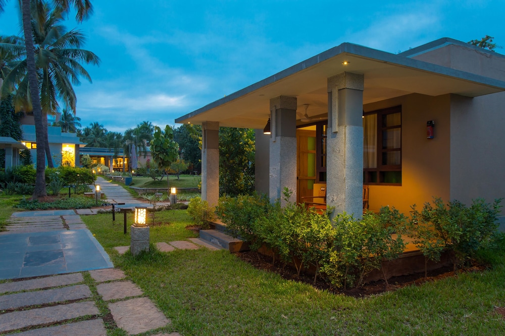 Heritage Resort Hampi 60/66