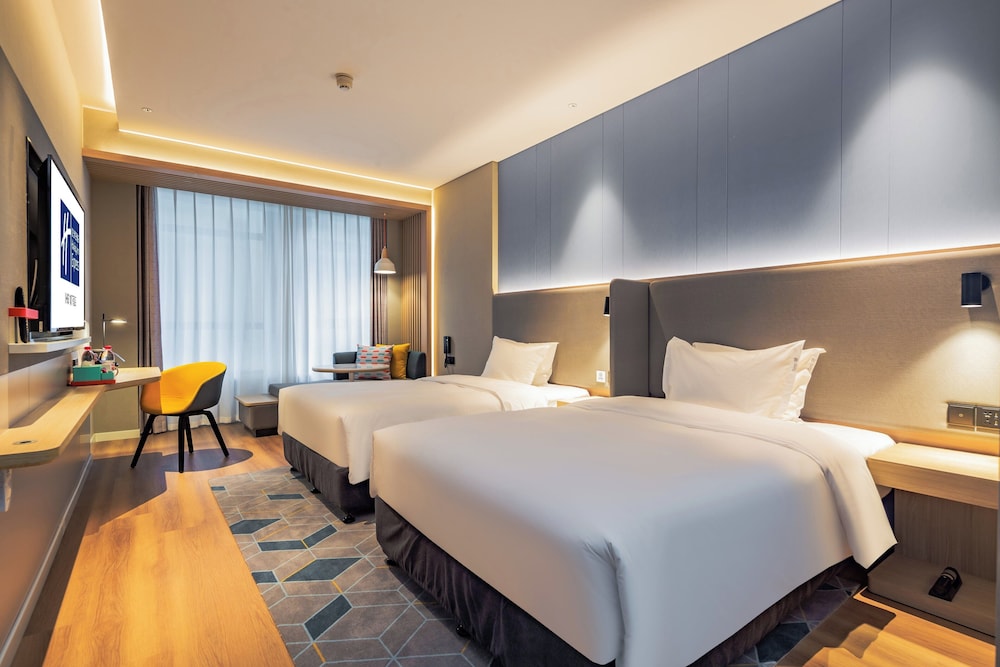 Holiday Inn Express Xi an High Tech Zone North 16/50