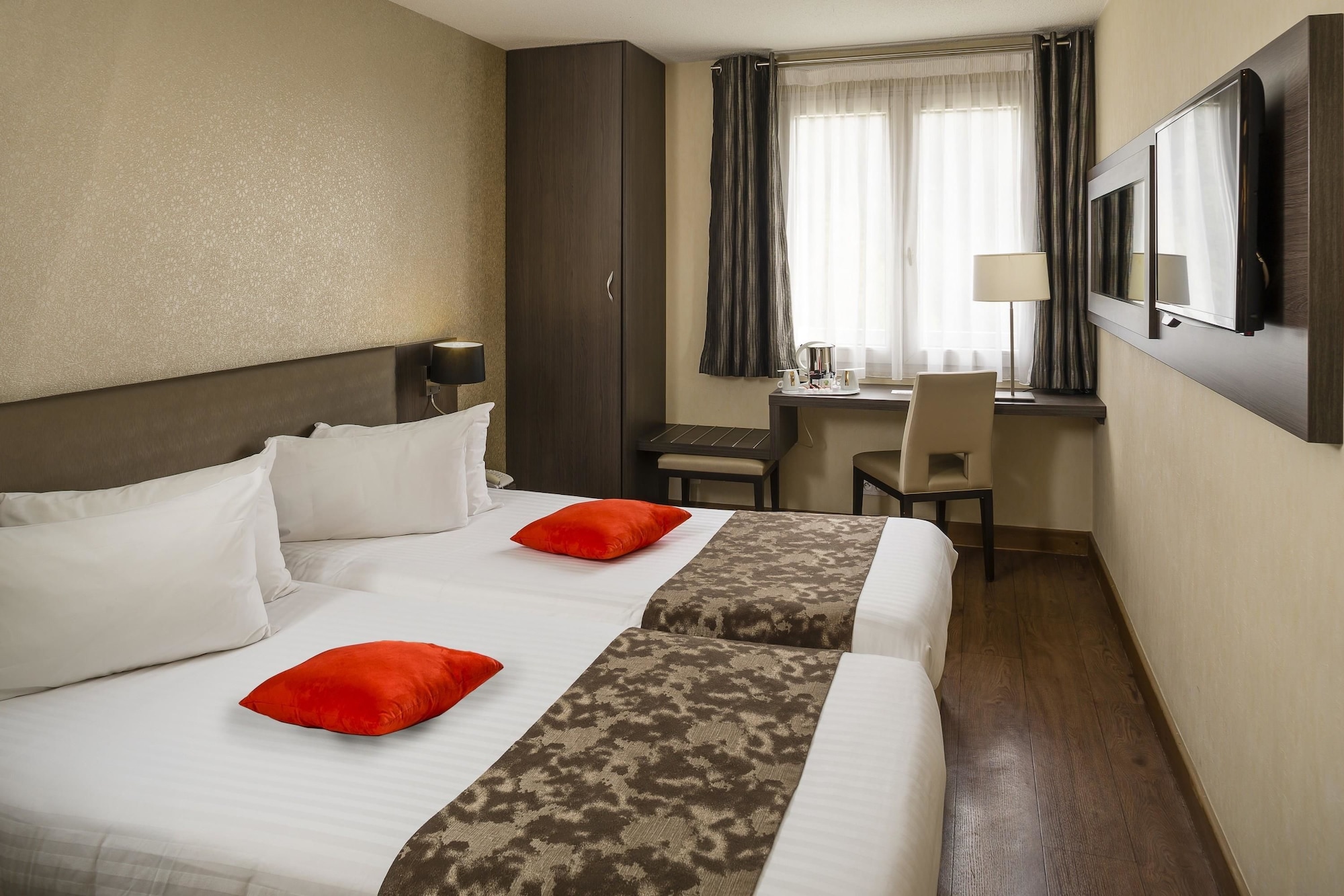 Room at Best Western Plus Elixir Grasse, GRASSE
