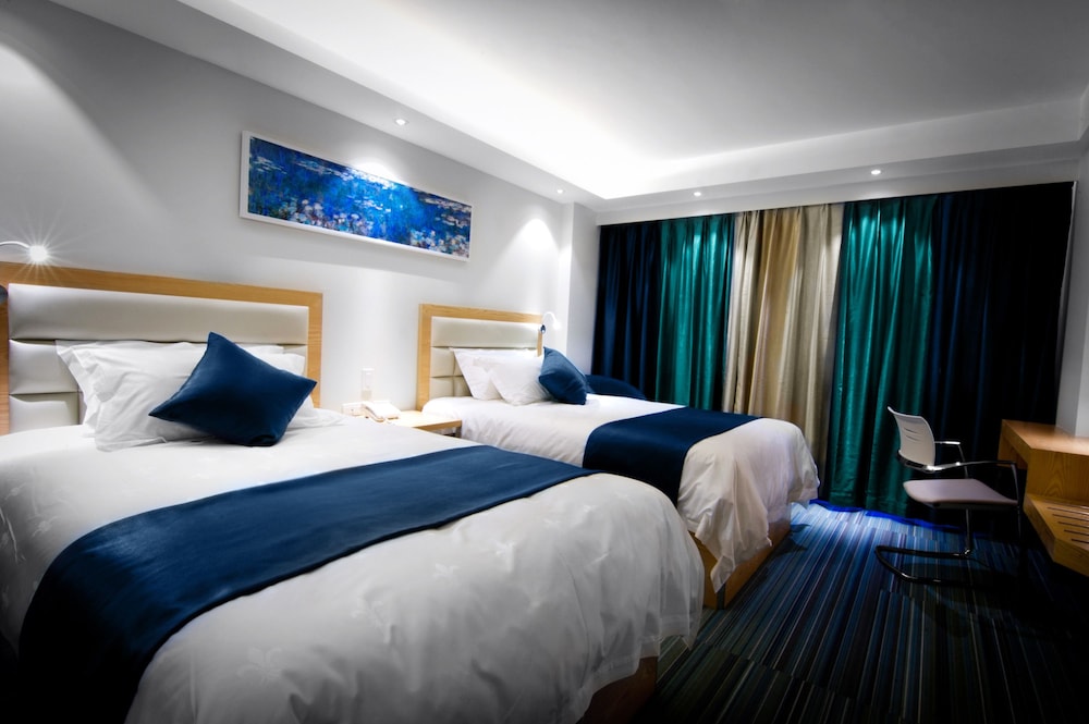 EXECUTIVE, 2 DOUBLE BEDS