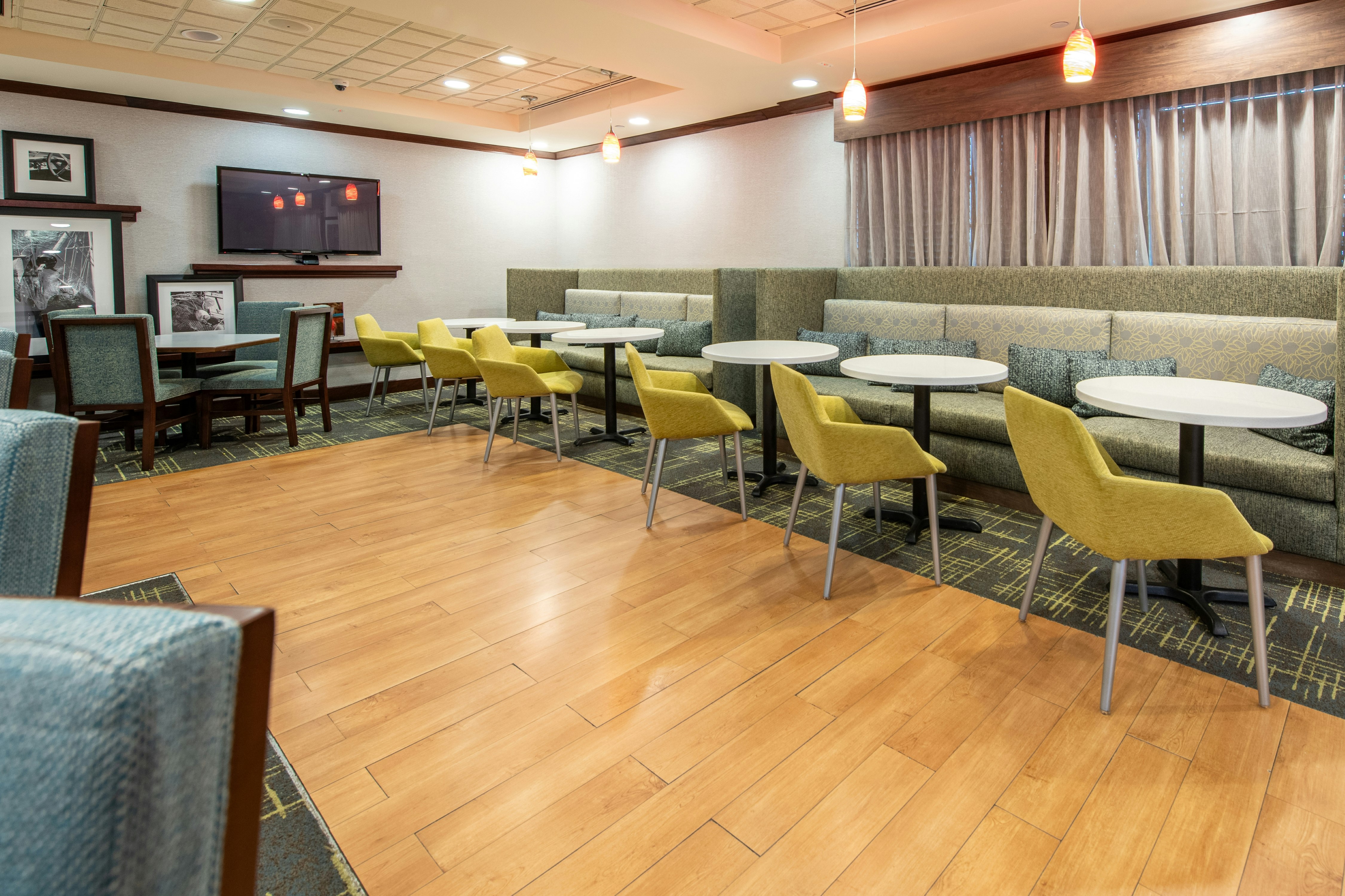 Hampton Inn Newport News-Yorktown 25/30