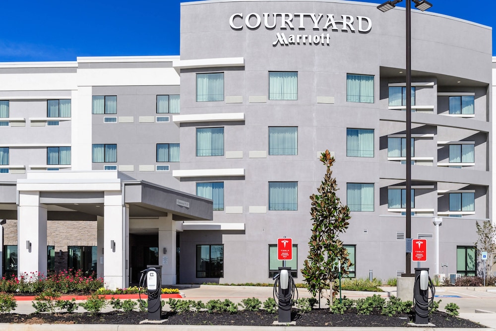 Courtyard By Marriott Lake Jackson 1/58