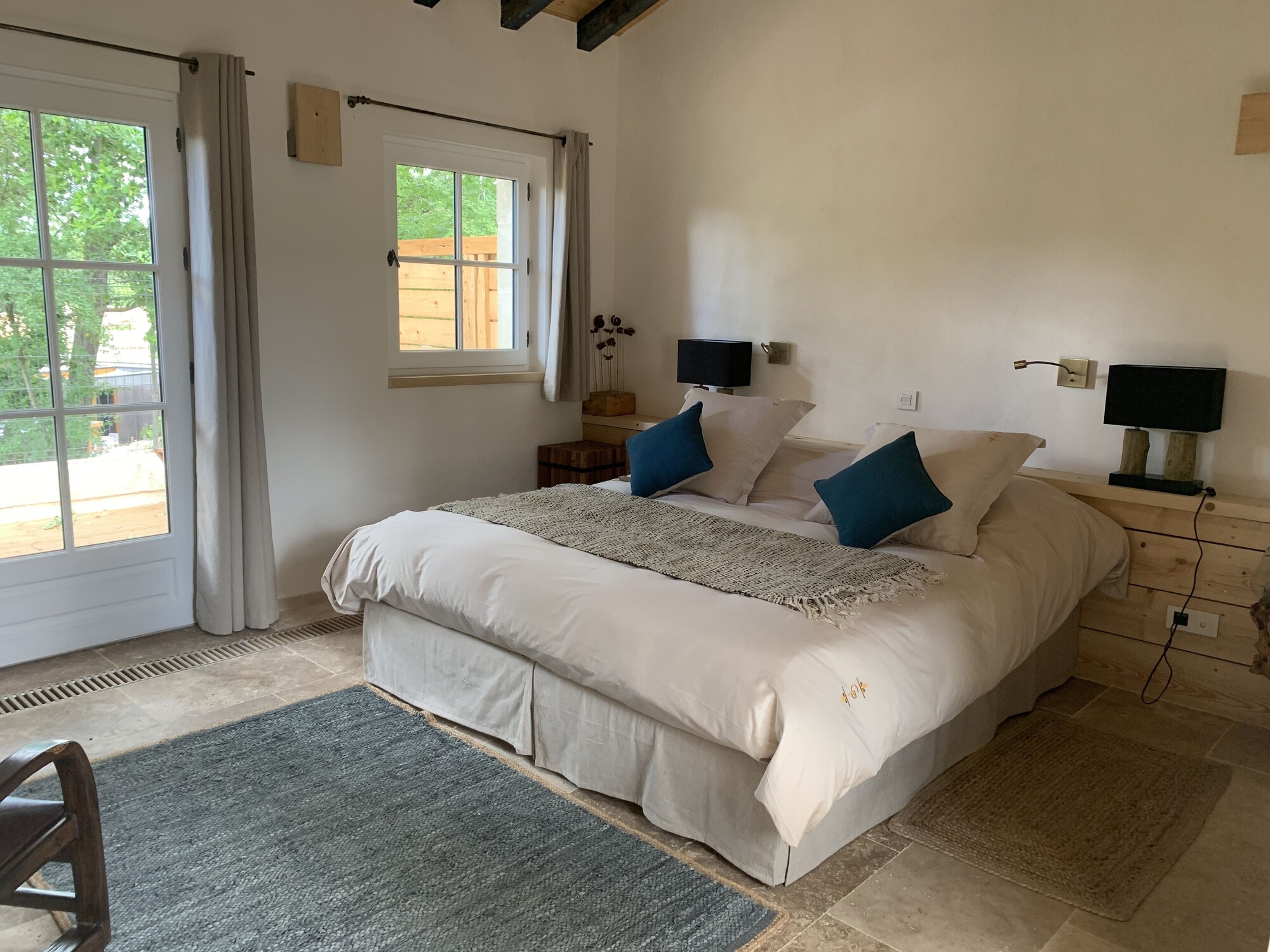 SIGNATURE, DOUBLE BED