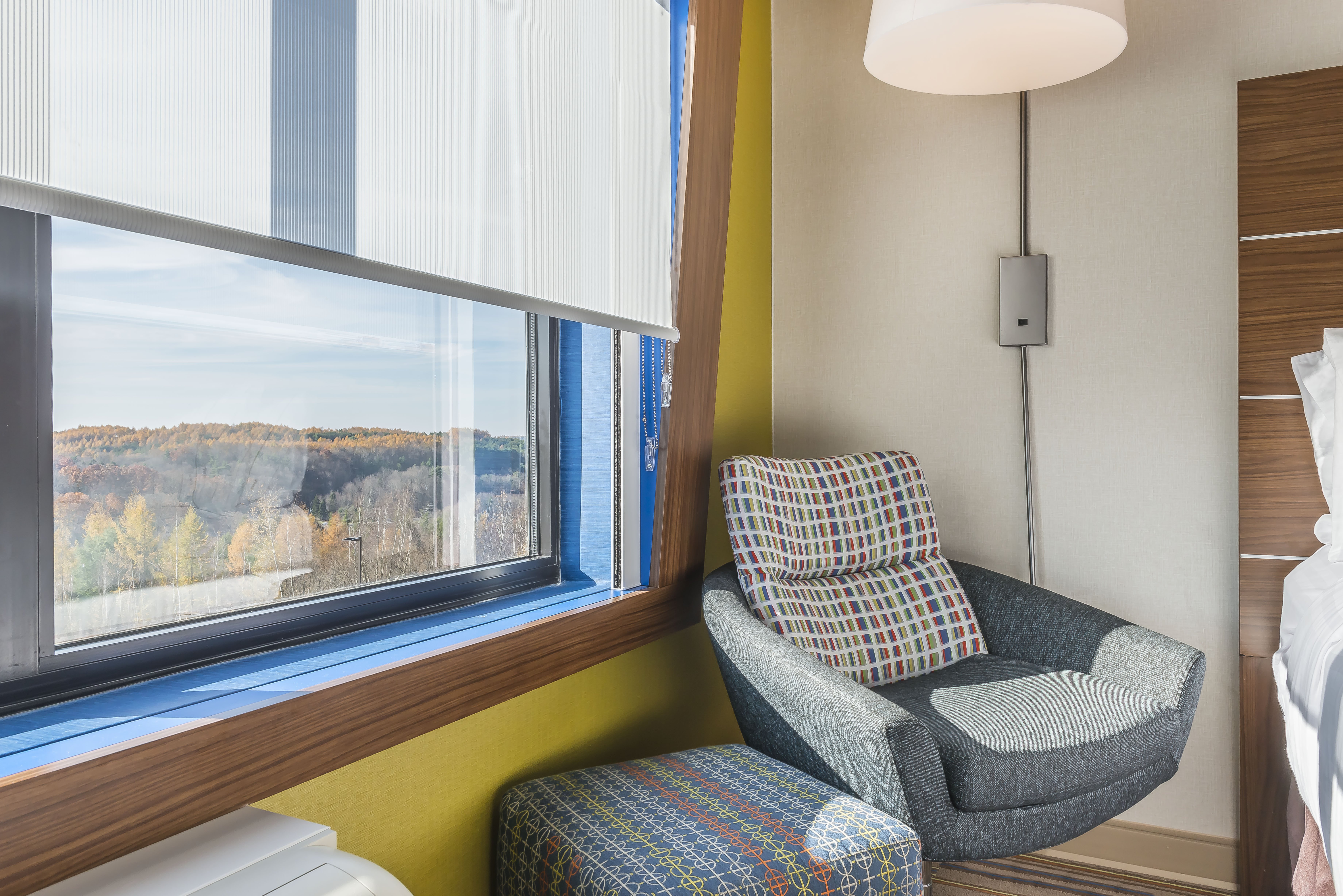 Holiday Inn Express Suites Clarion 15/22