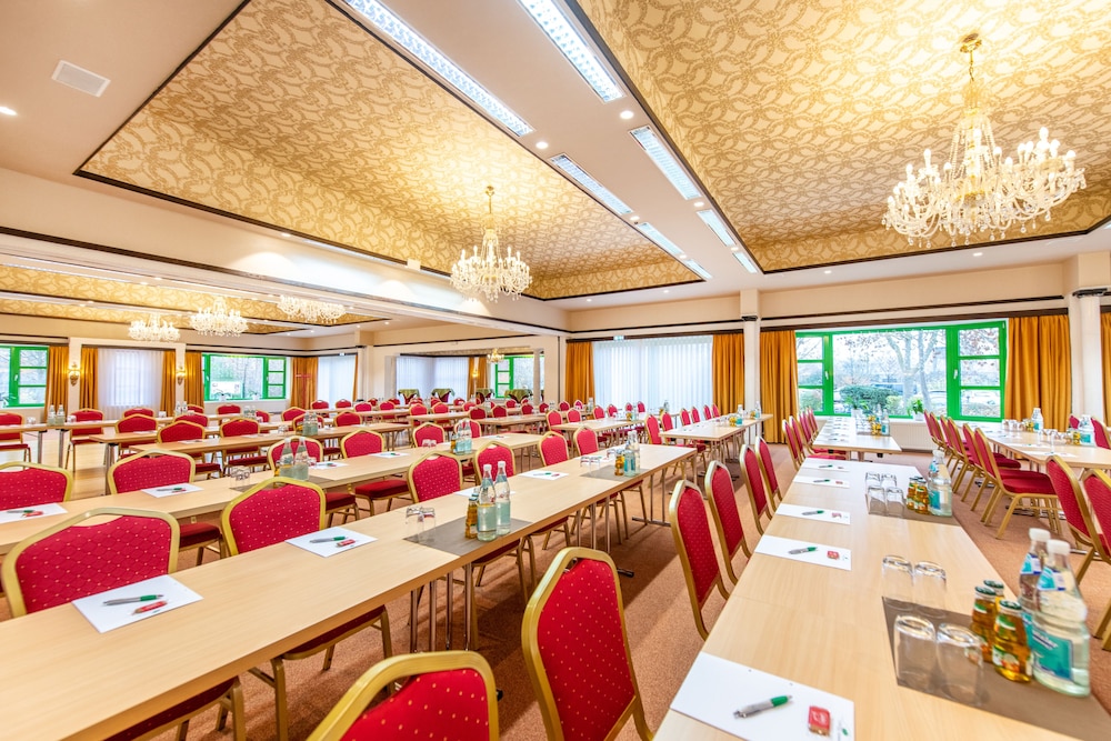 CONTEL HOTEL KOBLENZ 38/52