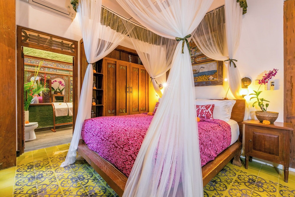 2 Bedrooms, Family, Villa, Twin Beds, King Bed, Garden View, Garden Area