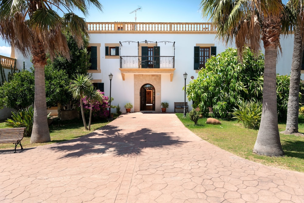 Hotel Rural Son Manera 57/65