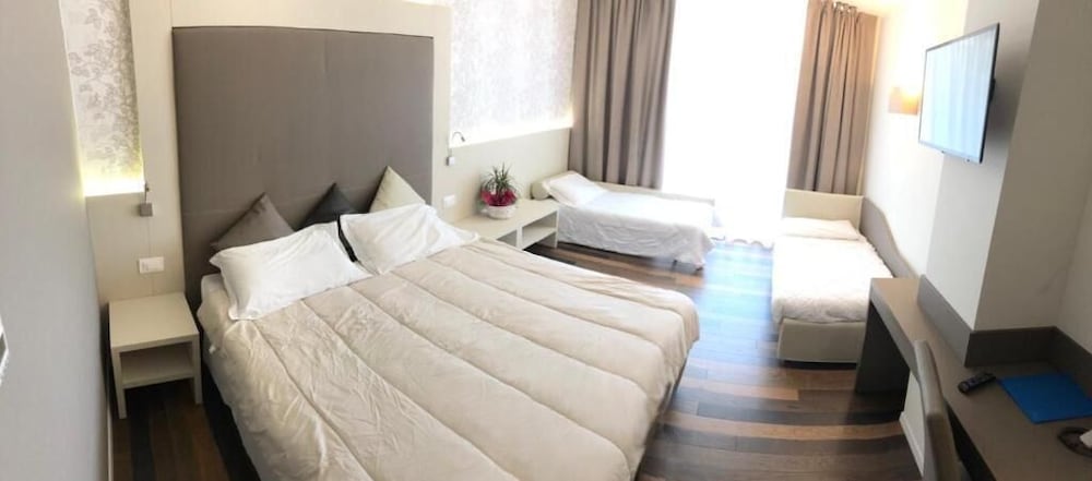 Albergo Gardesana 23/71