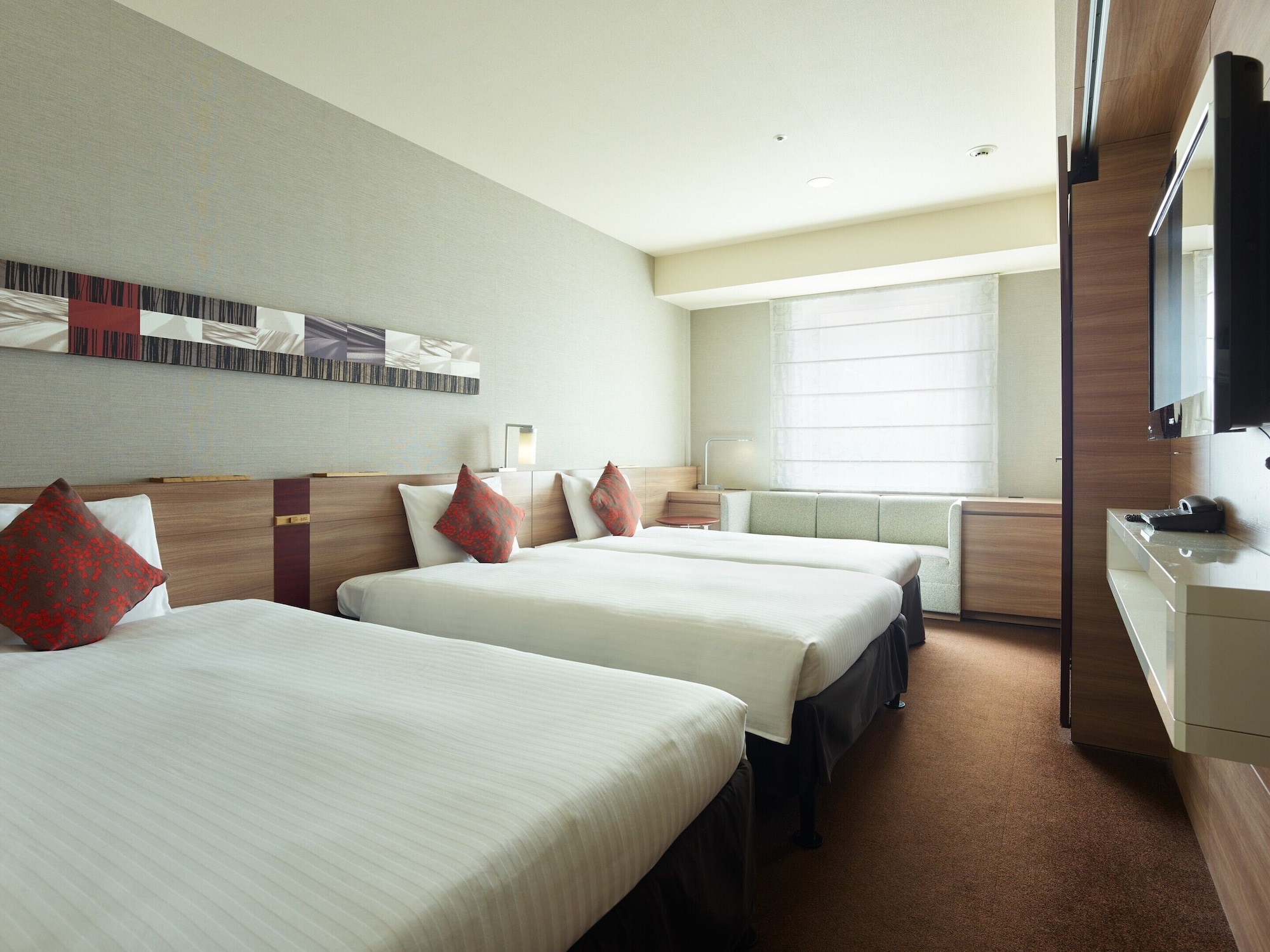 Moderate, 3 Beds