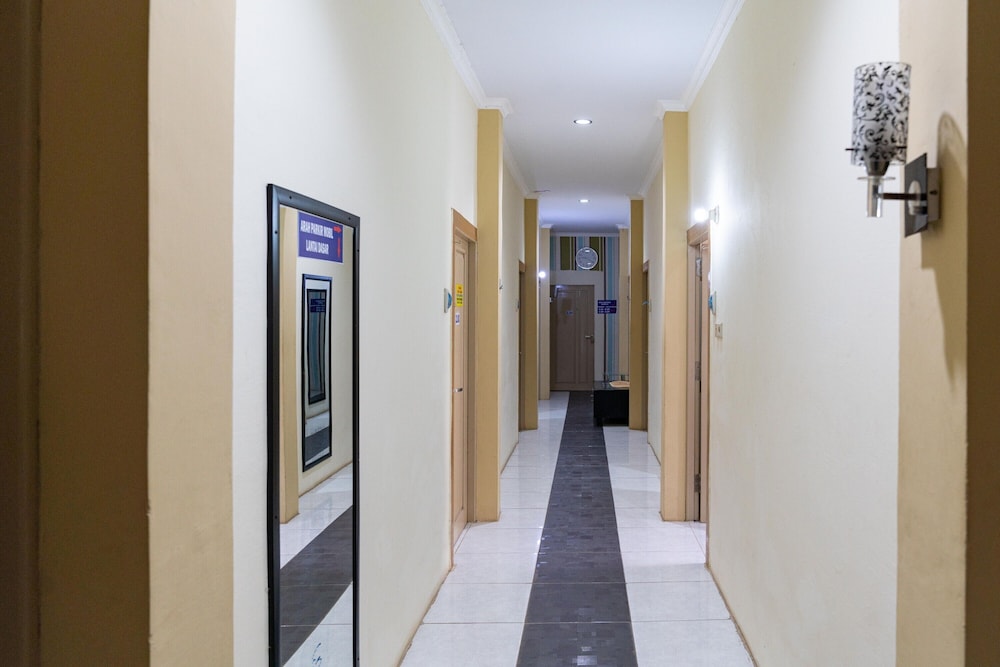 Reddoorz Syariah Near Jalan A Yani Km 8 Citraland 12/26