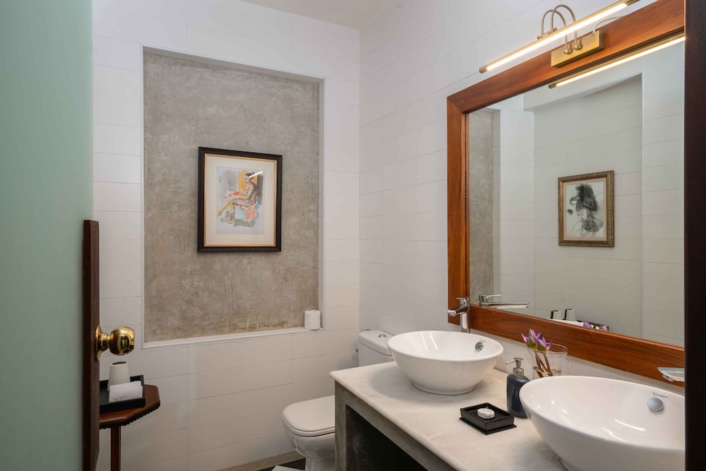 Taru Villas Kandy 45/50