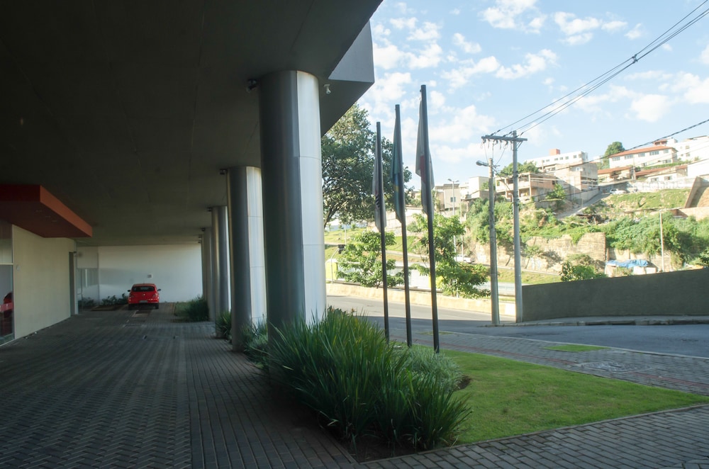 Stop Inn Antonio Carlos 32/38
