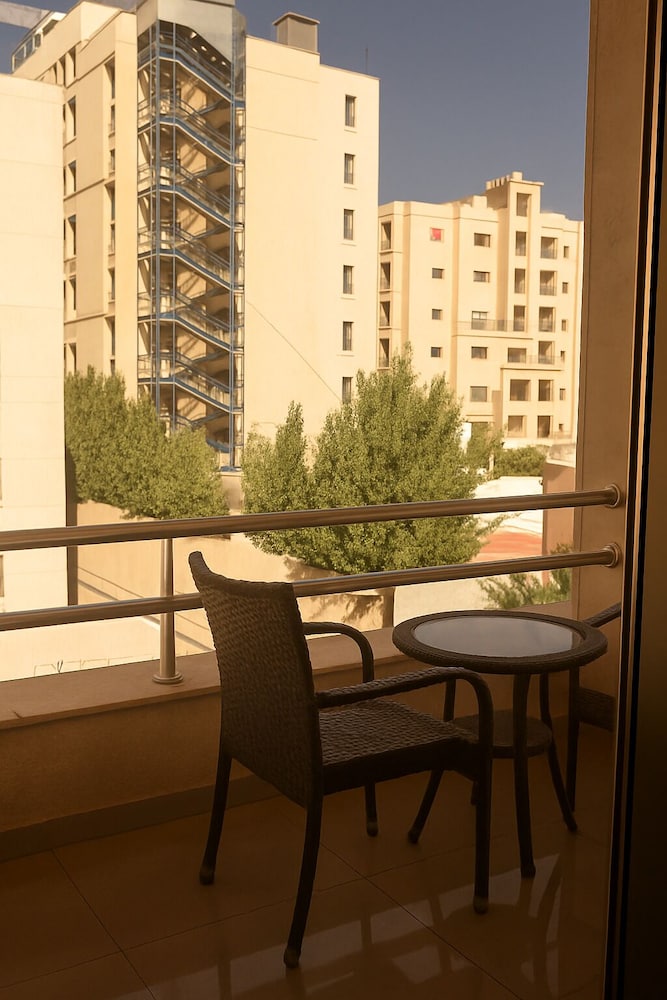 Al Jamal Hotel 46/50
